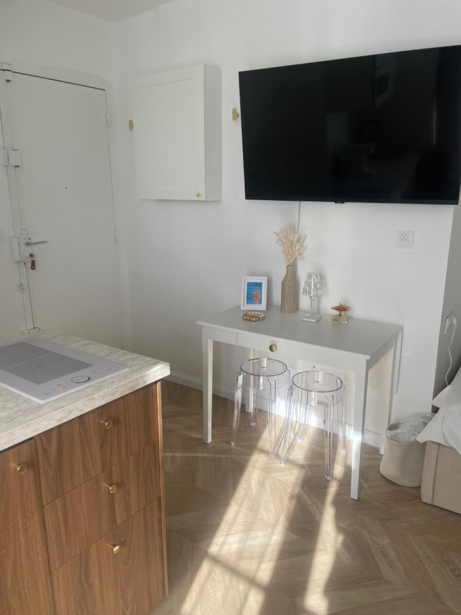 Perche Sur Les Toits, 16 Eme Quartier Calme Securise- Proche Quai Seine Roland Garros Paris